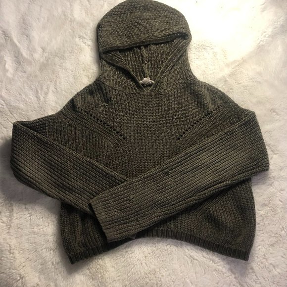 Small super soft GARAGE knit sweater - Picture 1 of 8